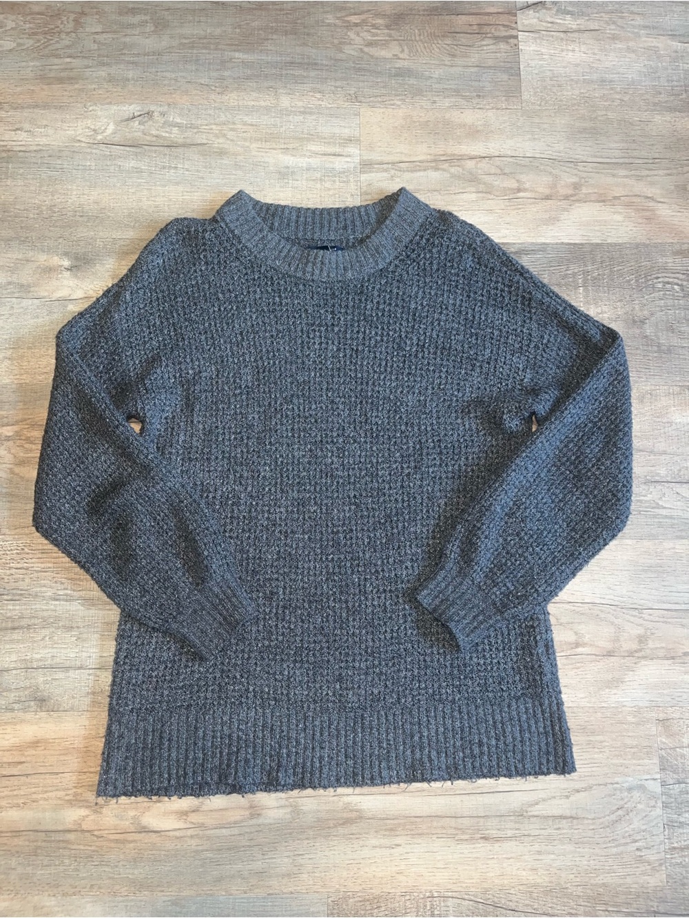 American Eagle Waffle Knit Crewneck Women's Sweater in Charcoal Gray